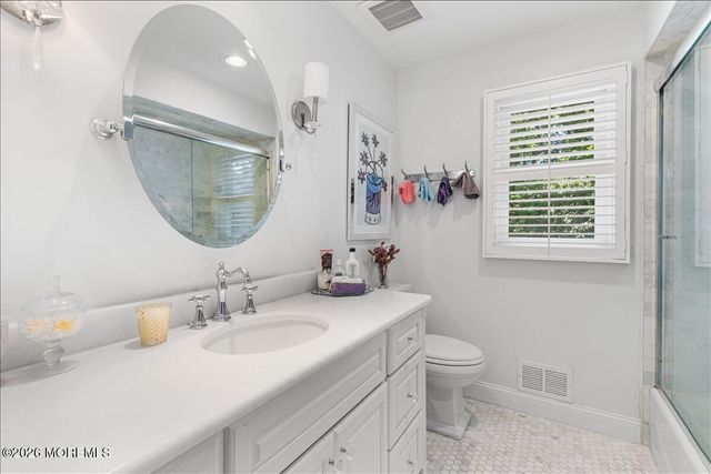 46 Saupe Drive, Manalapan, NJ 07726