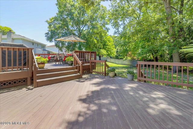 46 Saupe Drive, Manalapan, NJ 07726