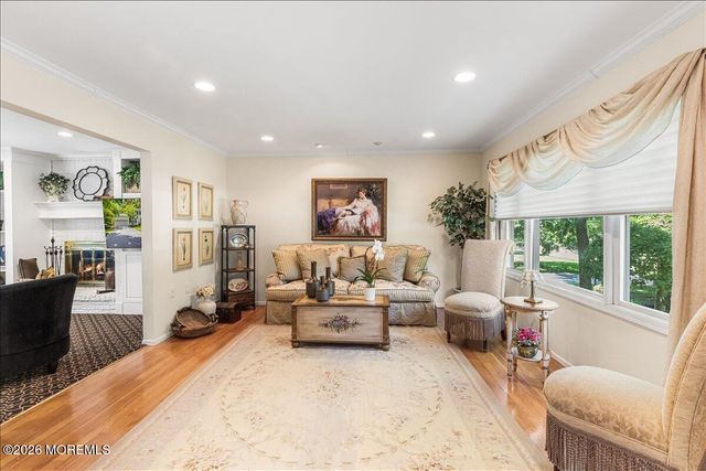 46 Saupe Drive, Manalapan, NJ 07726
