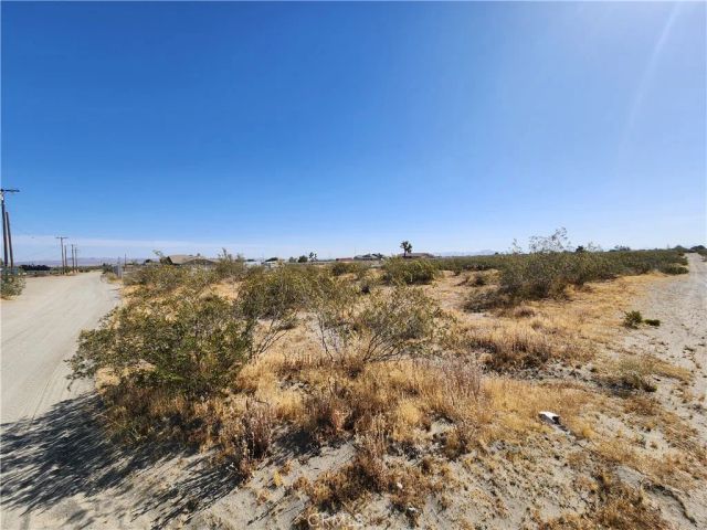 2 Horizon, Phelan, CA 92371
