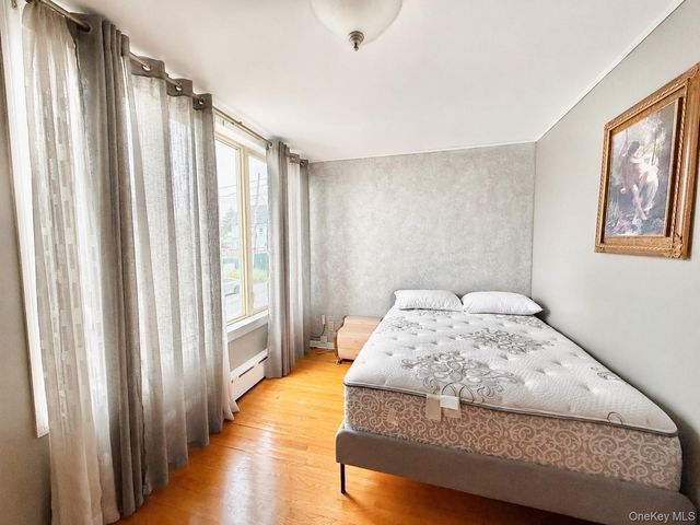 822 Dean Avenue, Bronx, NY 10465