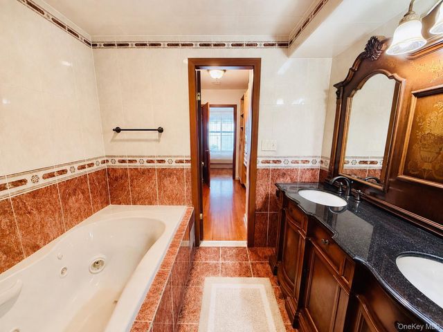 822 Dean Avenue, Bronx, NY 10465
