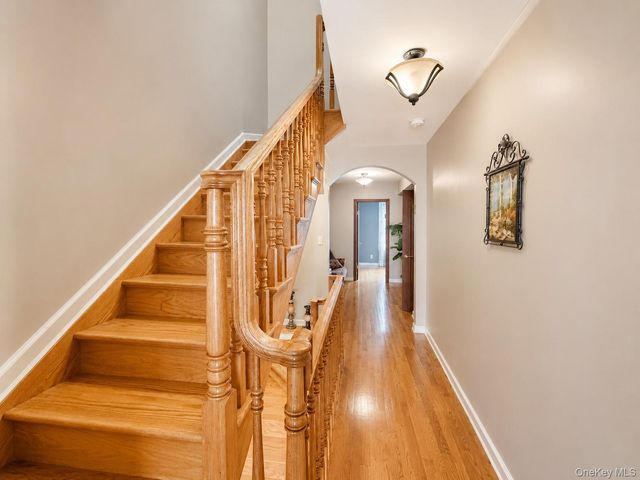 822 Dean Avenue, Bronx, NY 10465