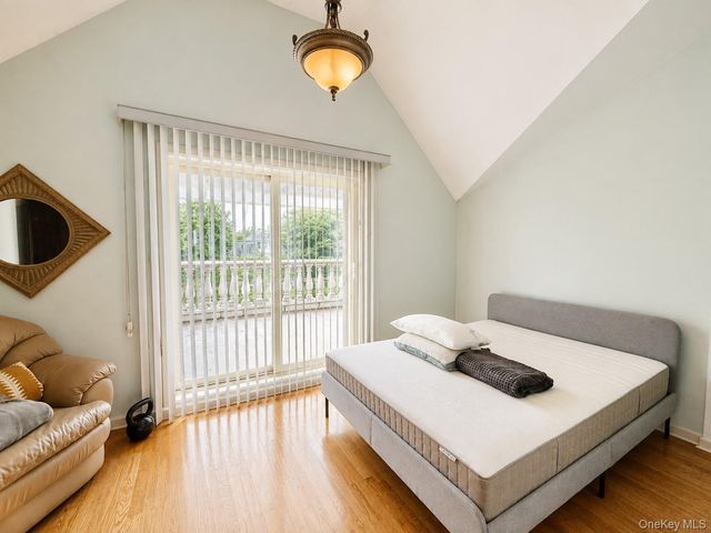 822 Dean Avenue, Bronx, NY 10465