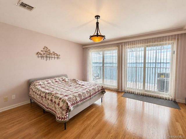822 Dean Avenue, Bronx, NY 10465