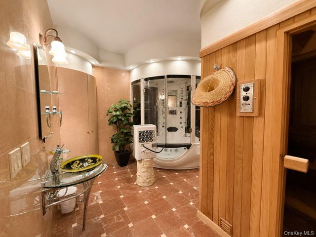 822 Dean Avenue, Bronx, NY 10465