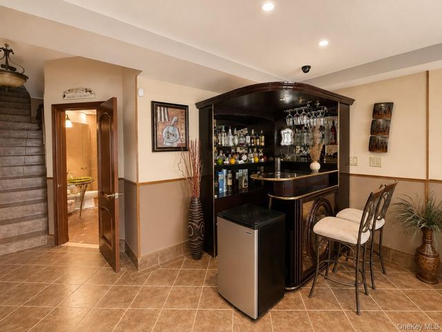 822 Dean Avenue, Bronx, NY 10465