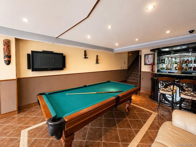 822 Dean Avenue, Bronx, NY 10465