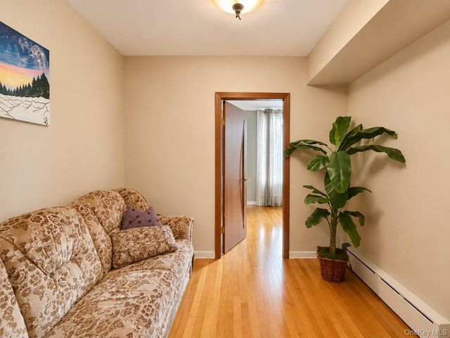 822 Dean Avenue, Bronx, NY 10465