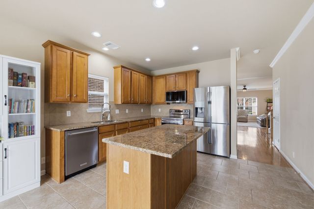 3027 Auld Tatty Dr, Spring Hill, TN 37174