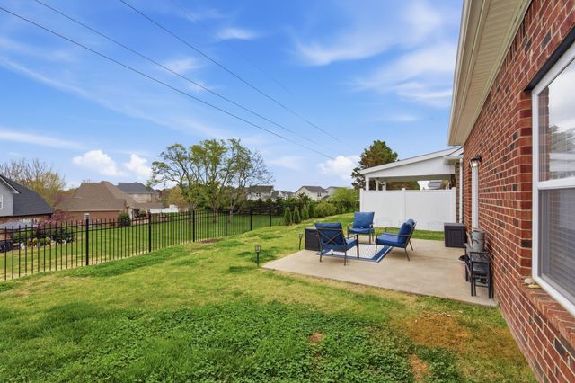 3027 Auld Tatty Dr, Spring Hill, TN 37174