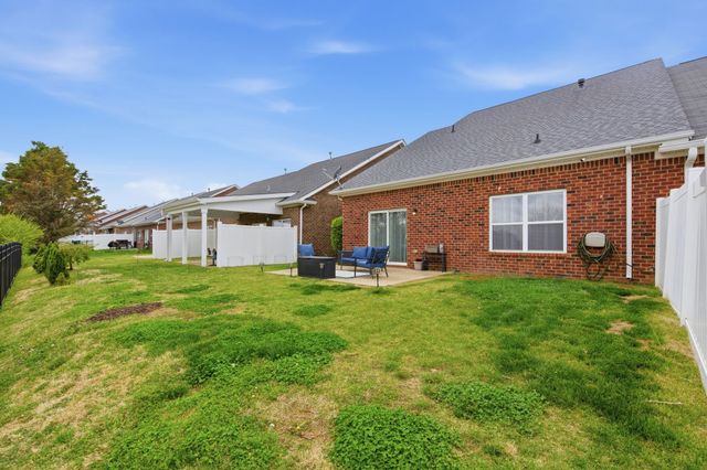 3027 Auld Tatty Dr, Spring Hill, TN 37174