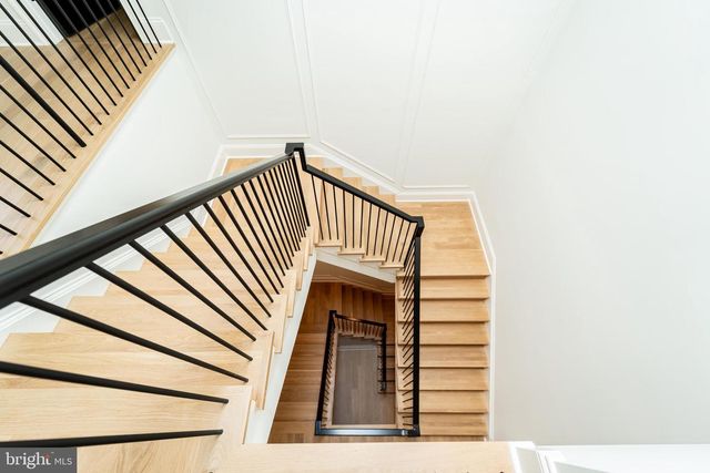 5617 MCLEAN DR, Bethesda, MD 20814