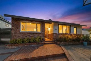 2950 N Lincoln Street, Burbank, CA 91504