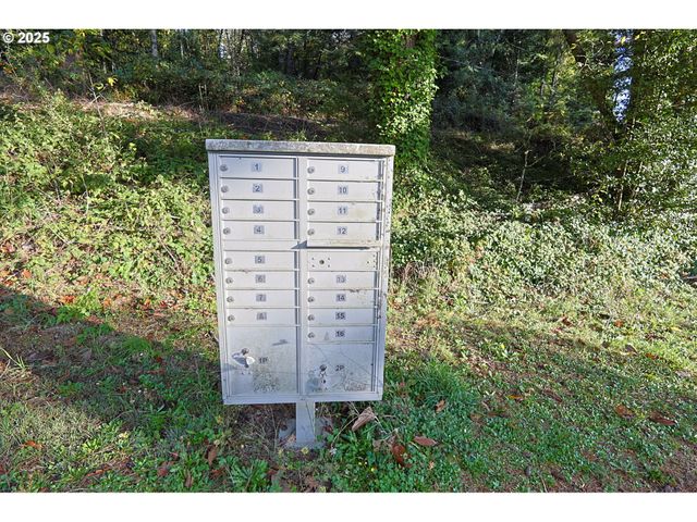 13 Bartleson 1415, Coos Bay, OR 97420