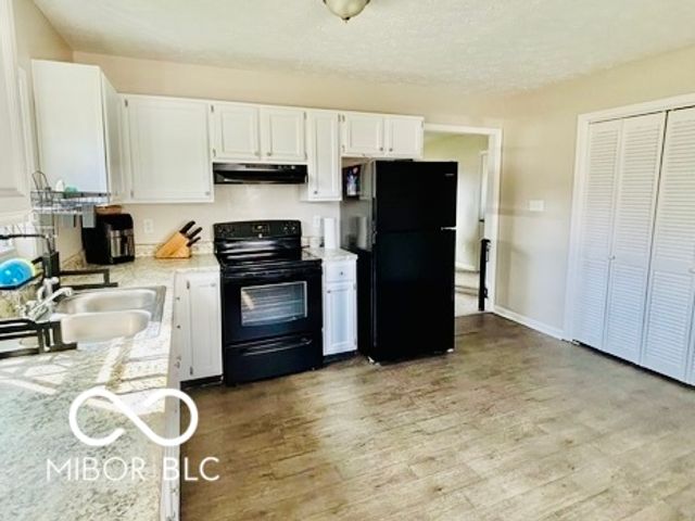 51 N Brewer Street, Greenwood, IN 46142