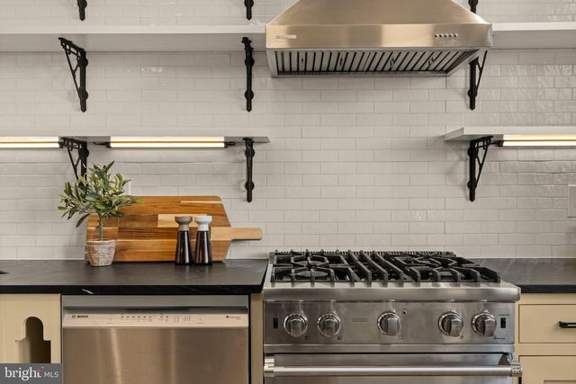607 Q ST NW, Washington, DC 20001