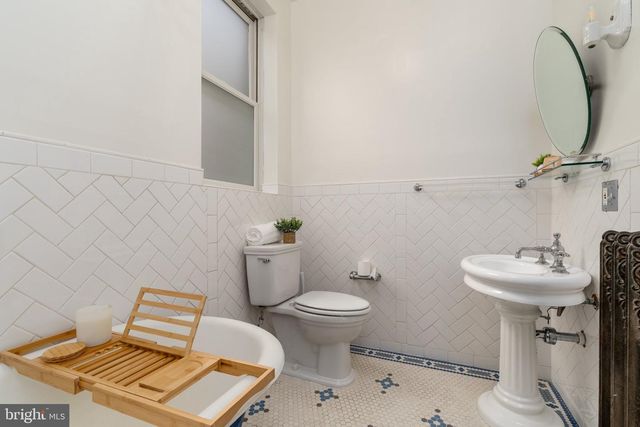 607 Q ST NW, Washington, DC 20001