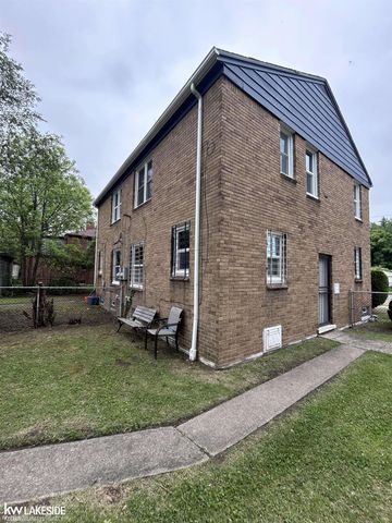 19238 W Chicago Street, Detroit, MI 48228