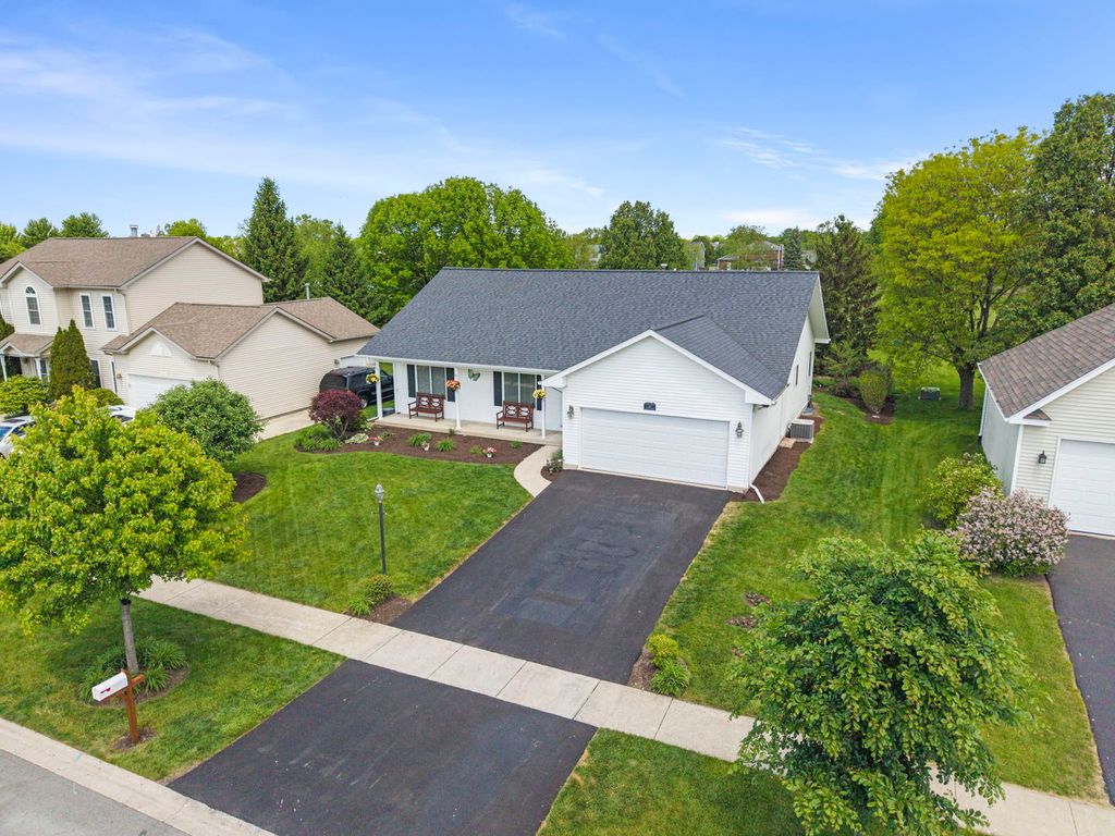 513 Pheasant Chase Drive, Bolingbrook, IL 60490
