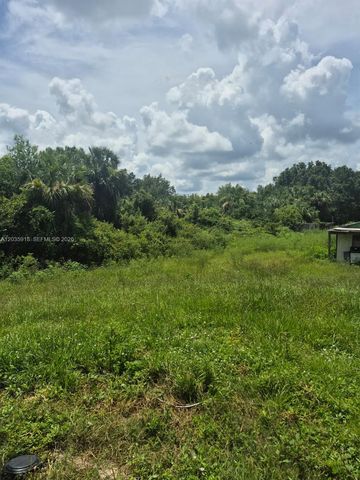 3642 32ND AVE SE, Naples, FL 34117