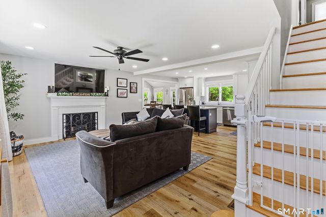 21 Lone Oak Avenue, Wolcott, CT 06716