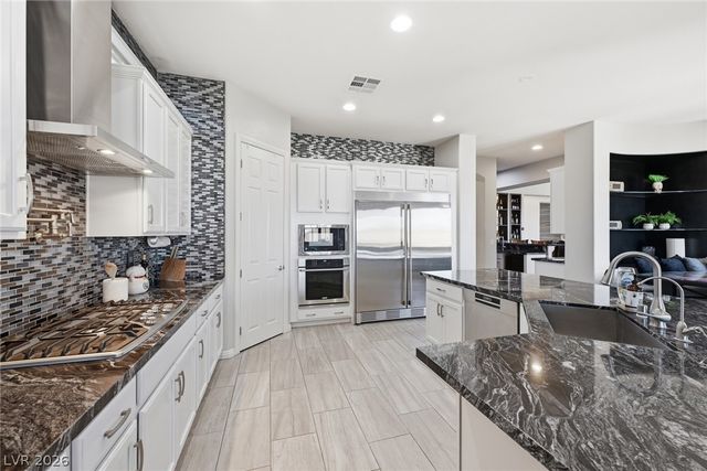 3922 Jacob Lake Circle, Las Vegas, NV 89118