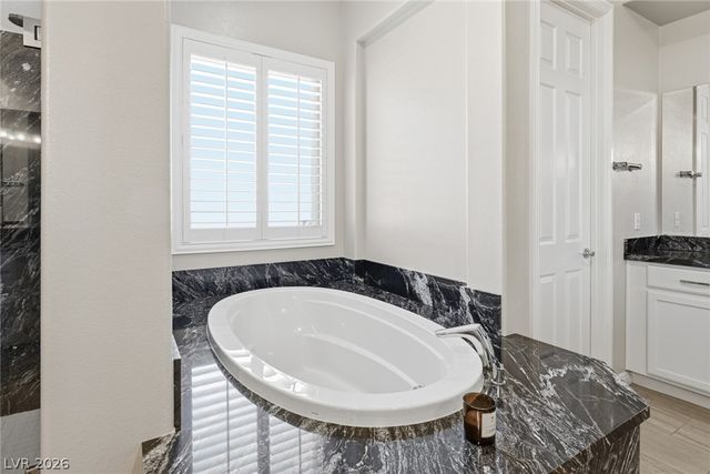 3922 Jacob Lake Circle, Las Vegas, NV 89118