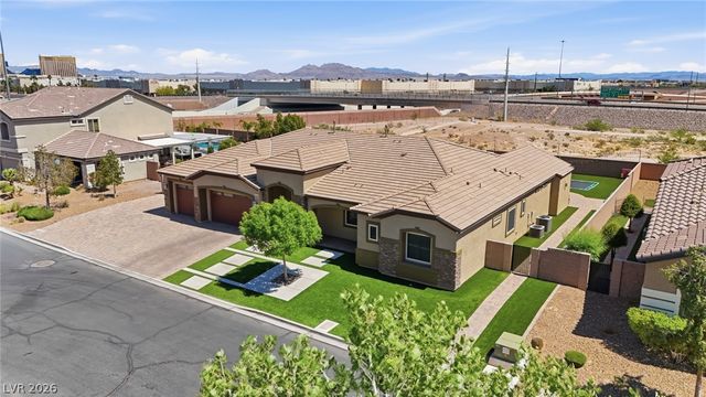 3922 Jacob Lake Circle, Las Vegas, NV 89118