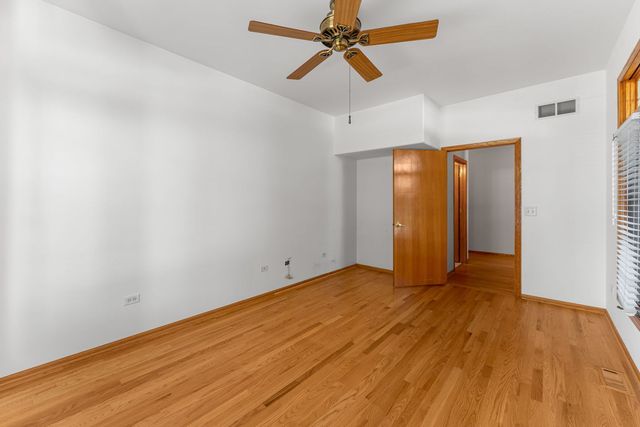 16082 Julia Courtyard, Tinley Park, IL 60477