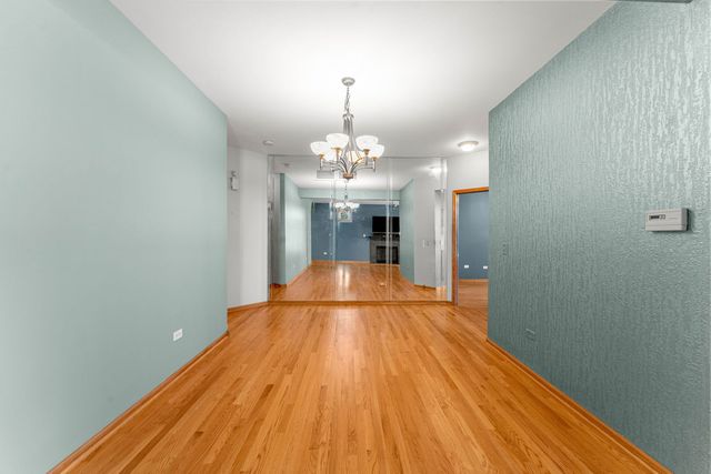 16082 Julia Courtyard, Tinley Park, IL 60477