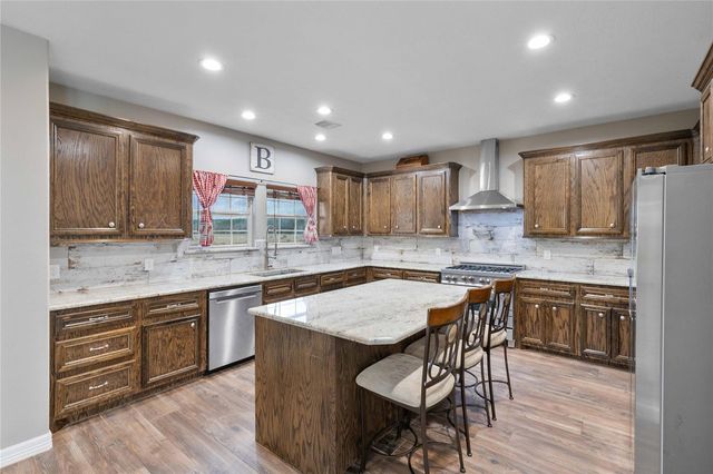 757 County Road 109, Devers, TX 77538