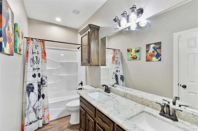 757 County Road 109, Devers, TX 77538