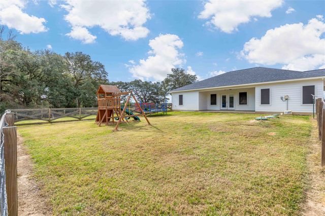 757 County Road 109, Devers, TX 77538