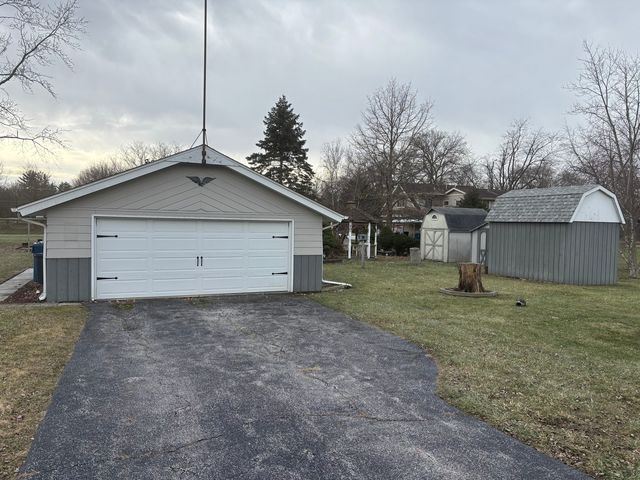 71 E 227th Place, Steger, IL 60475