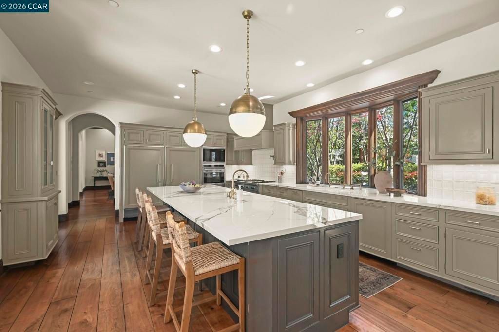 Image 13 of property listing at 2080 Calle Los Callados, Diablo, CA 94528