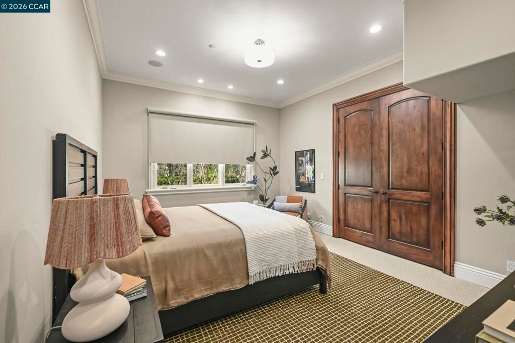 Image 41 of property listing at 2080 Calle Los Callados, Diablo, CA 94528