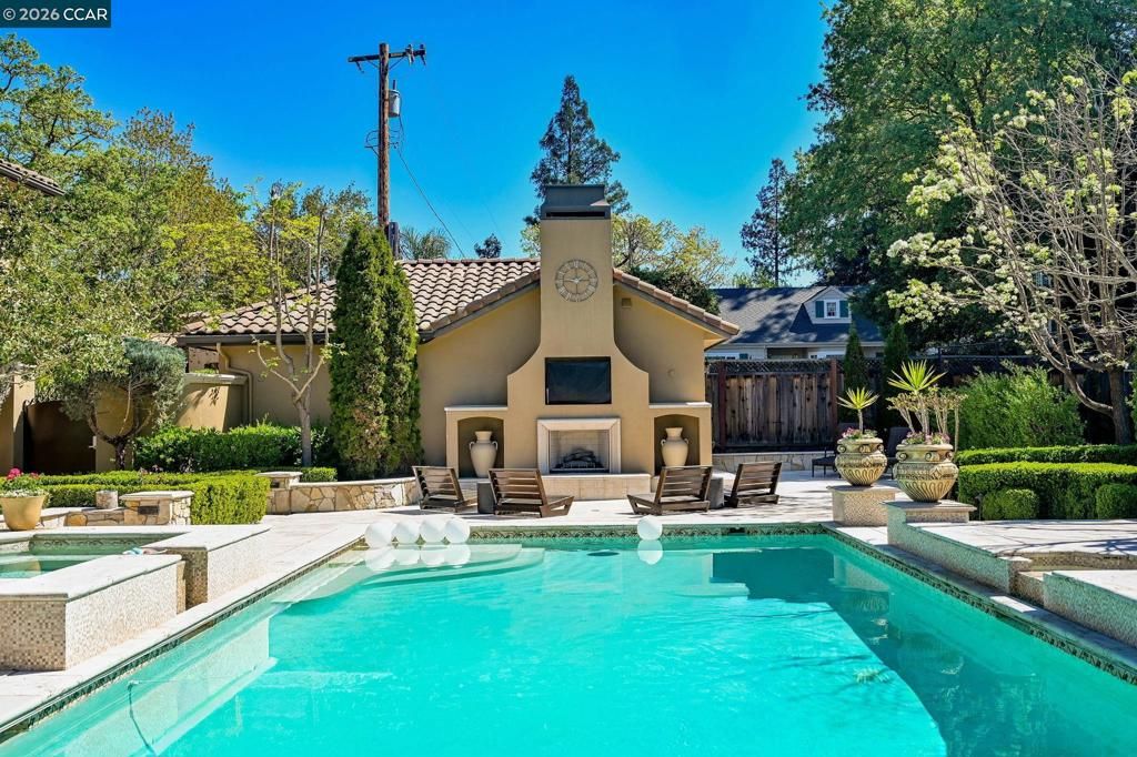 Image 55 of property listing at 2080 Calle Los Callados, Diablo, CA 94528