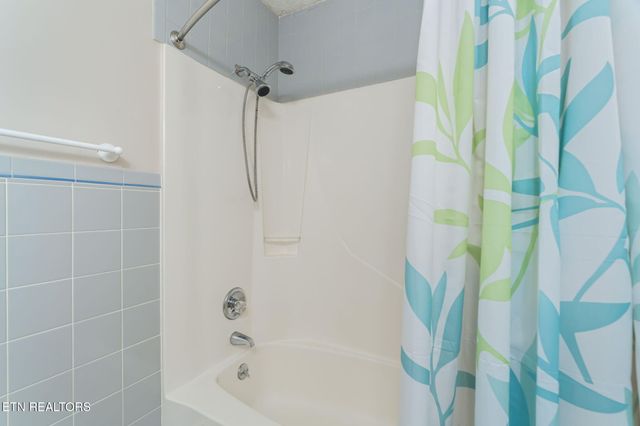 8903 Ormand Lane, Knoxville, TN 37923