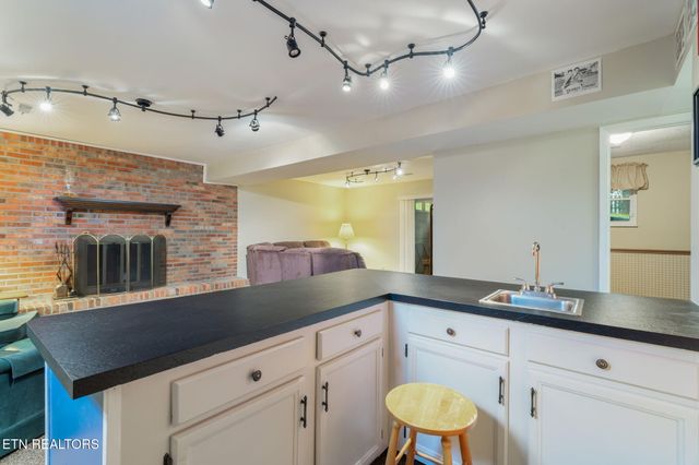 8903 Ormand Lane, Knoxville, TN 37923