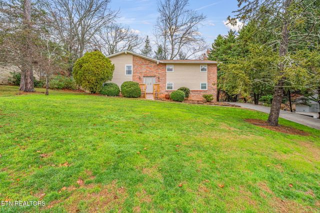 8903 Ormand Lane, Knoxville, TN 37923