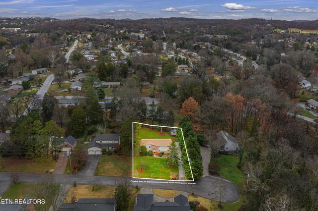 8903 Ormand Lane, Knoxville, TN 37923