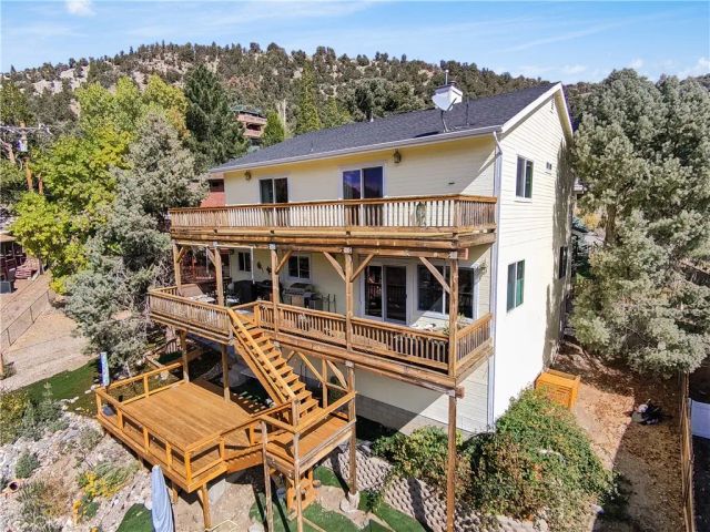6284 Apple Vista Dr, Wrightwood, CA 92397
