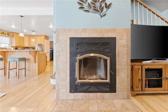 6284 Apple Vista Dr, Wrightwood, CA 92397