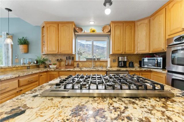 6284 Apple Vista Dr, Wrightwood, CA 92397