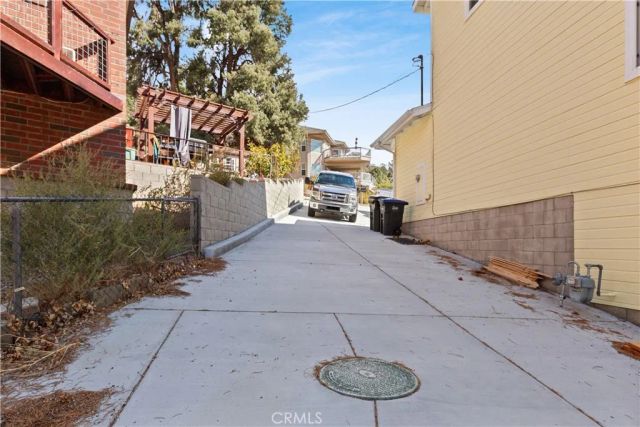 6284 Apple Vista Dr, Wrightwood, CA 92397