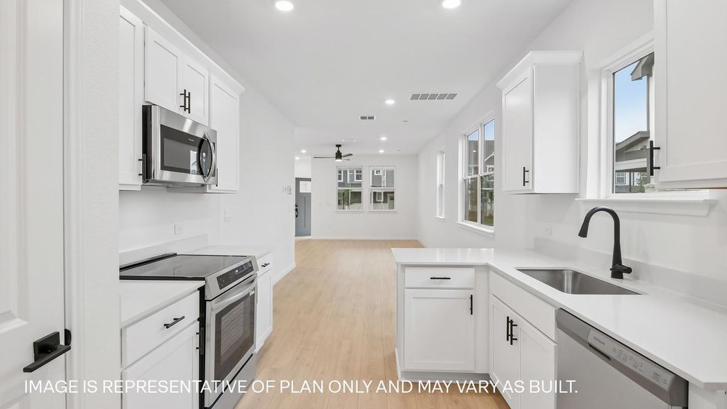 2557 Violet Theo LN, Round Rock, TX 78665