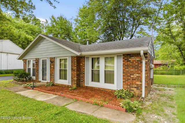 5610 Riata Ct, Louisville, KY 40218