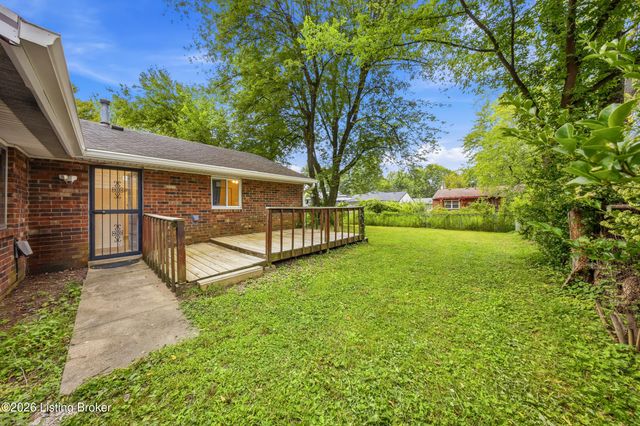 5610 Riata Ct, Louisville, KY 40218