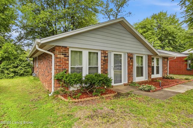 5610 Riata Ct, Louisville, KY 40218